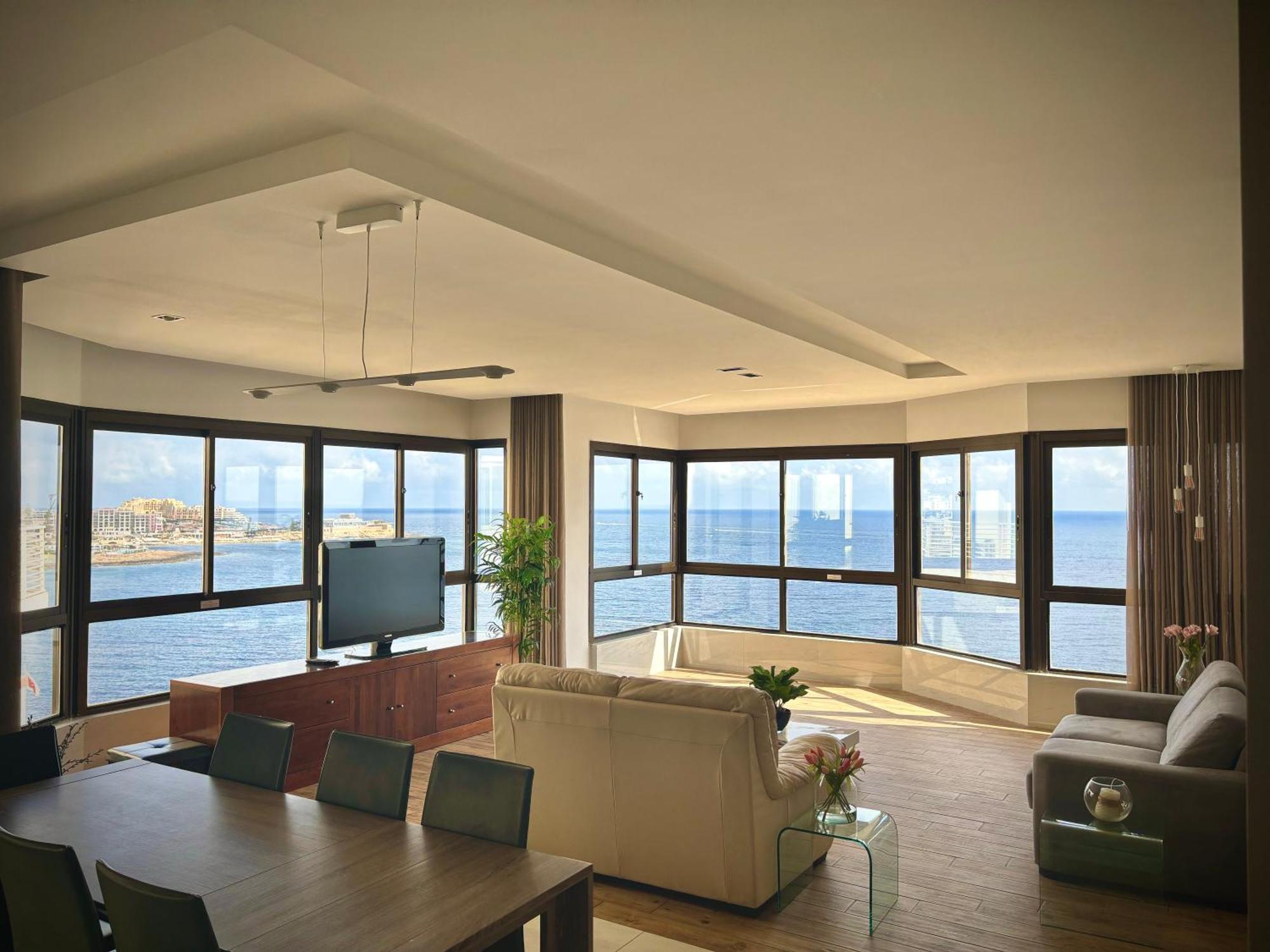 סליאמה Sea View Luxury Haven Living & 3Bedrooms Seafront מראה חיצוני תמונה